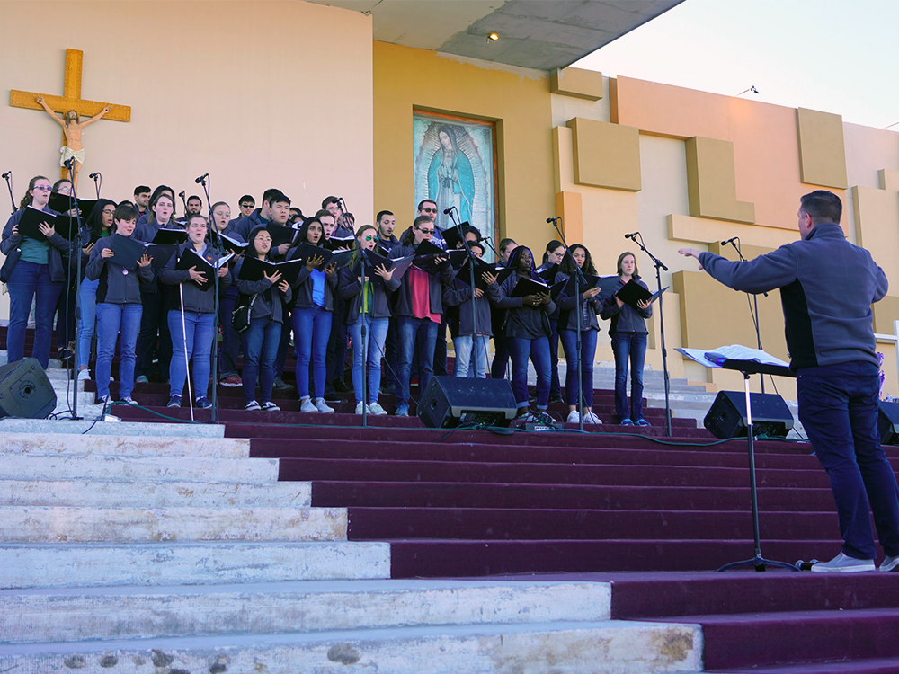 UTD choirs perform at El Punto, Ciudad Juarez.
